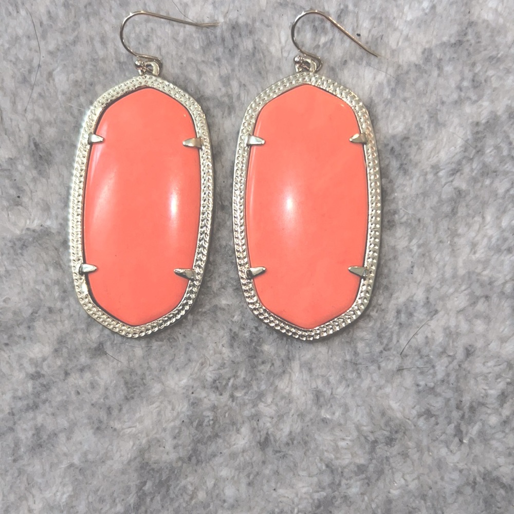 Kendra Scott Danielle in Coral